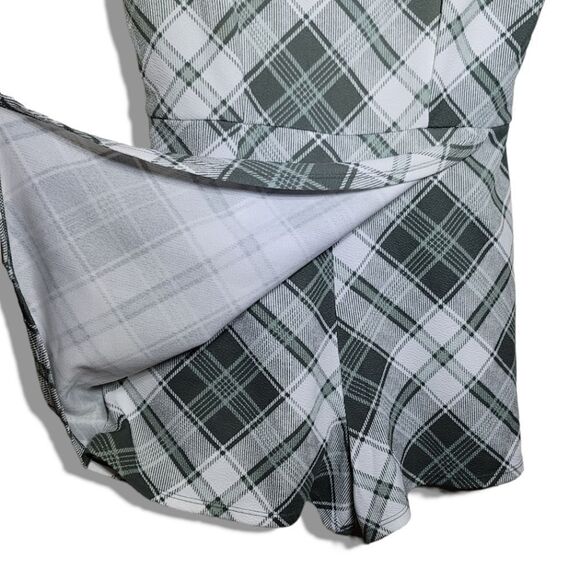 No Boundaries Junior's Plaid Asymmetrical Romper - Picture 5 of 7